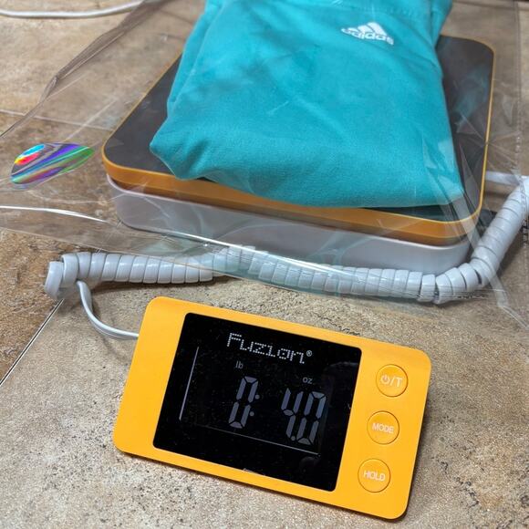 Adidas Teal Short T-Shirt Side Tie Size Small - Picture 4 of 4